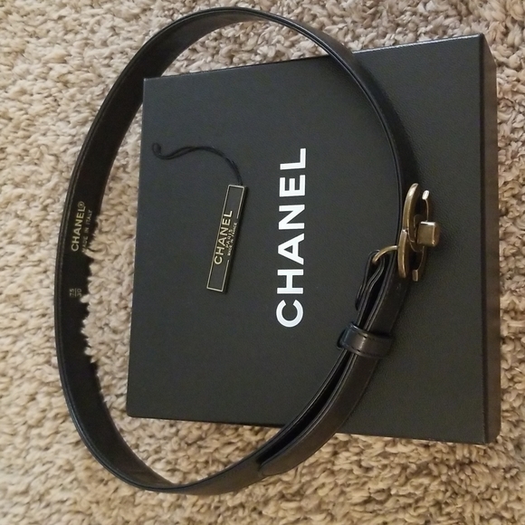 Vintage Authentic Chanel leather belt - Picture 4 of 9